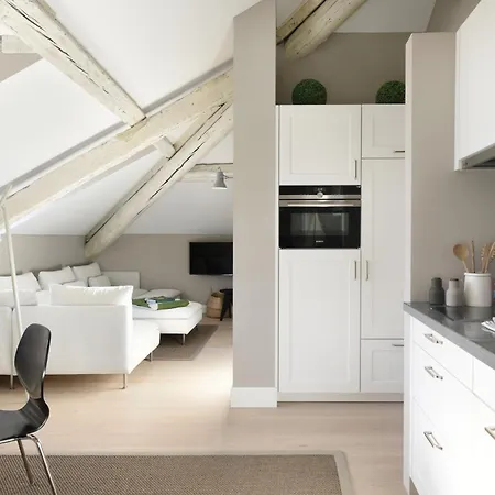Charmantes Altstadt-bijou, 3 Minuten Zu Seepromenade Apartman